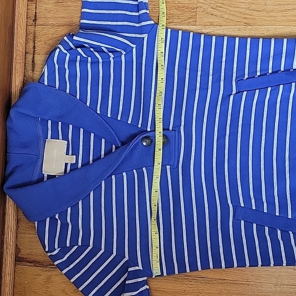 Banana Republic Top - Picture 6 of 10